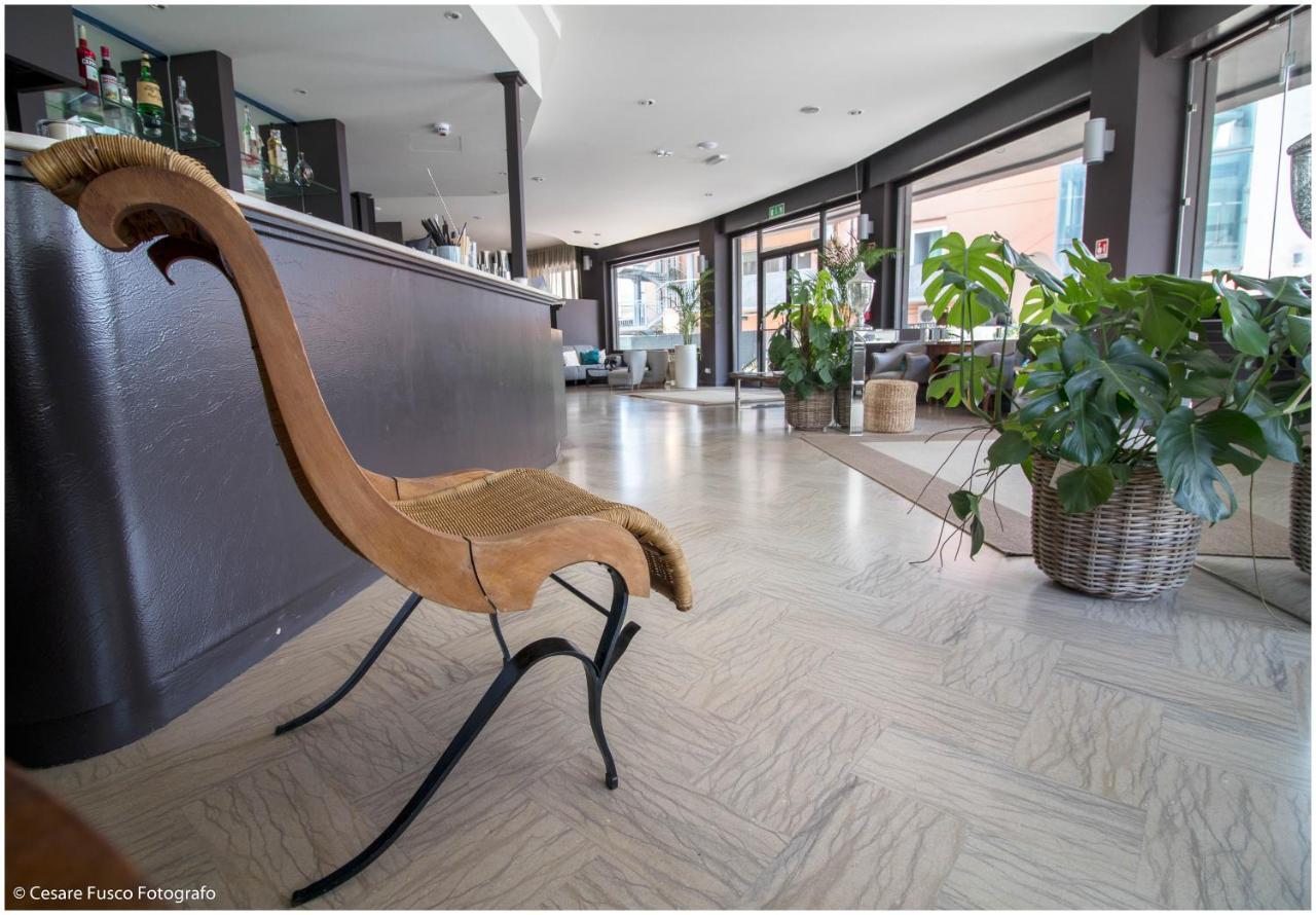 Hotel Caraibi Milano Marittima Exteriör bild