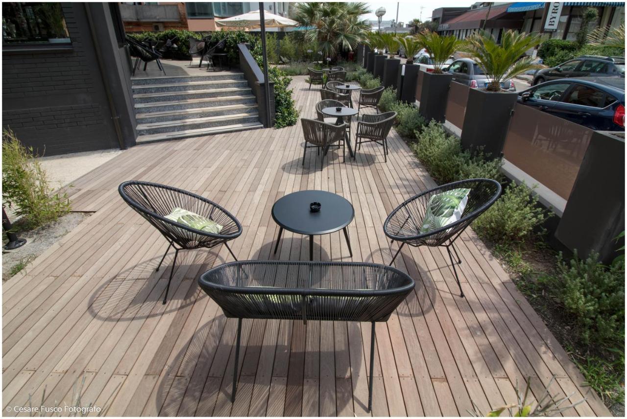Hotel Caraibi Milano Marittima Exteriör bild